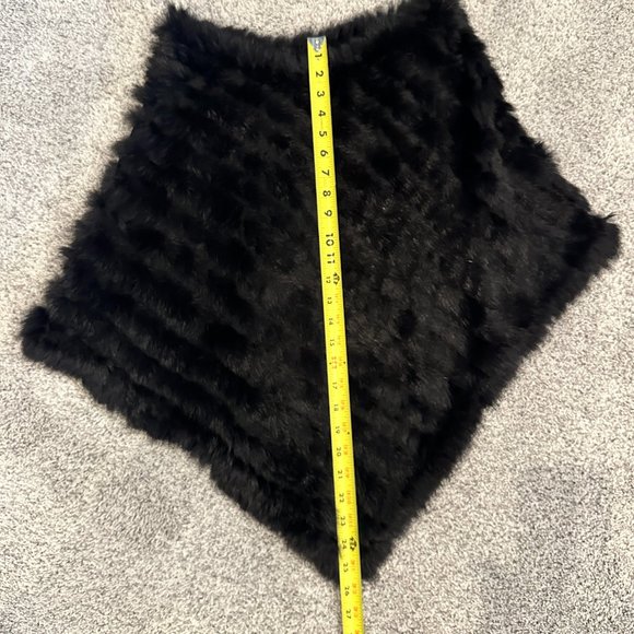 Faux Fur Poncho - Picture 10 of 11